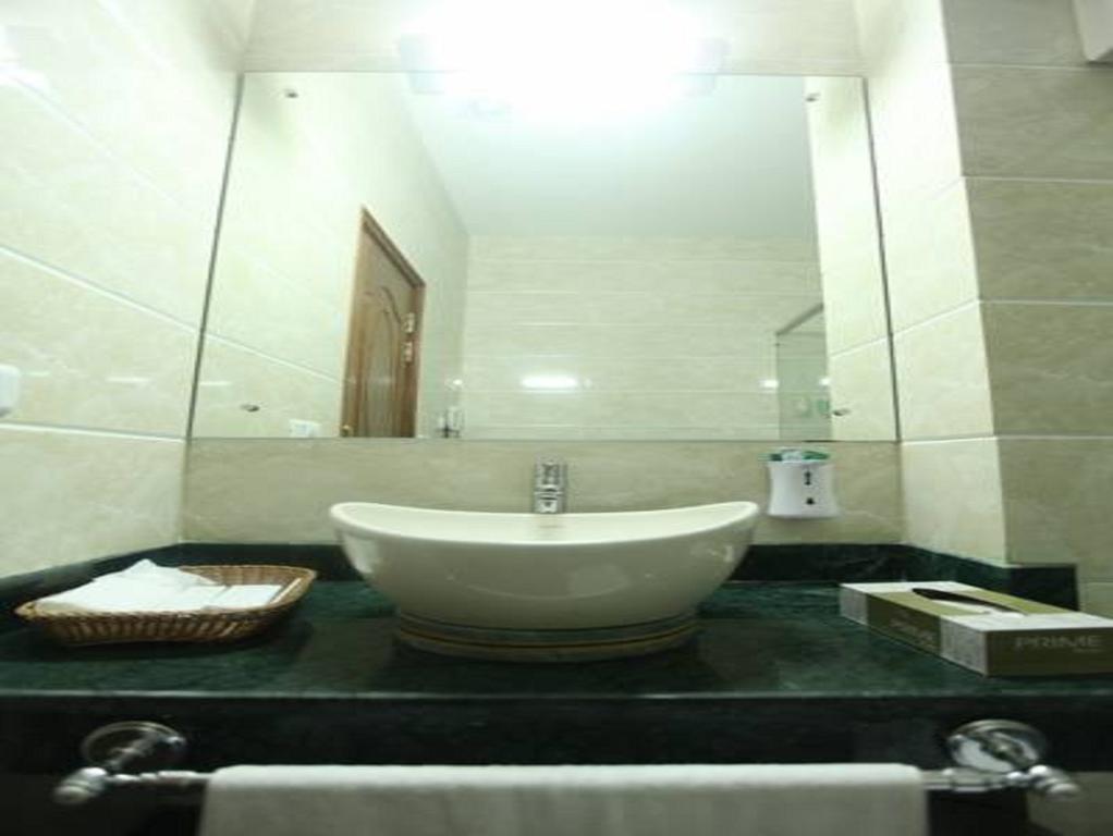 Modi Hotel & Resorts Pinjaur Екстериор снимка